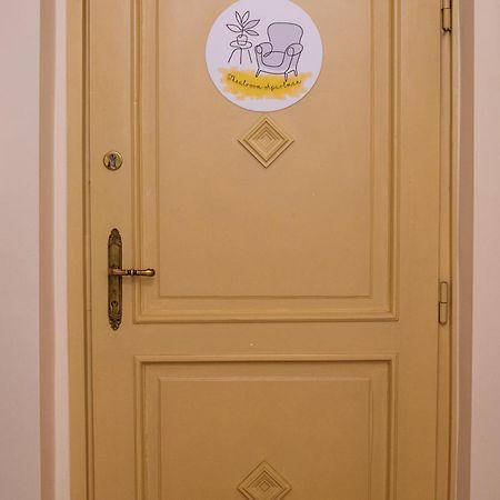 Theatroom Apartman Eger Luaran gambar
