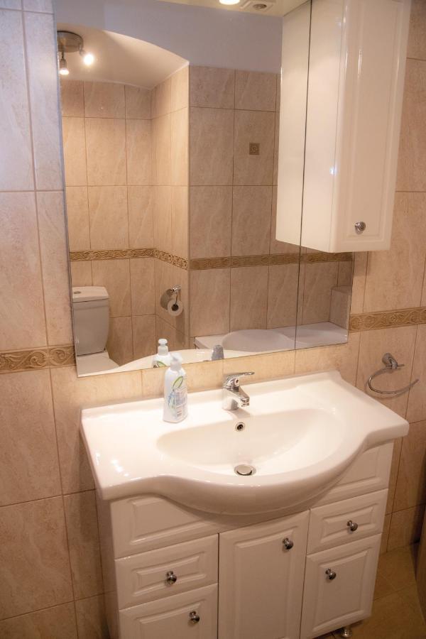 Theatroom Apartman Eger Luaran gambar