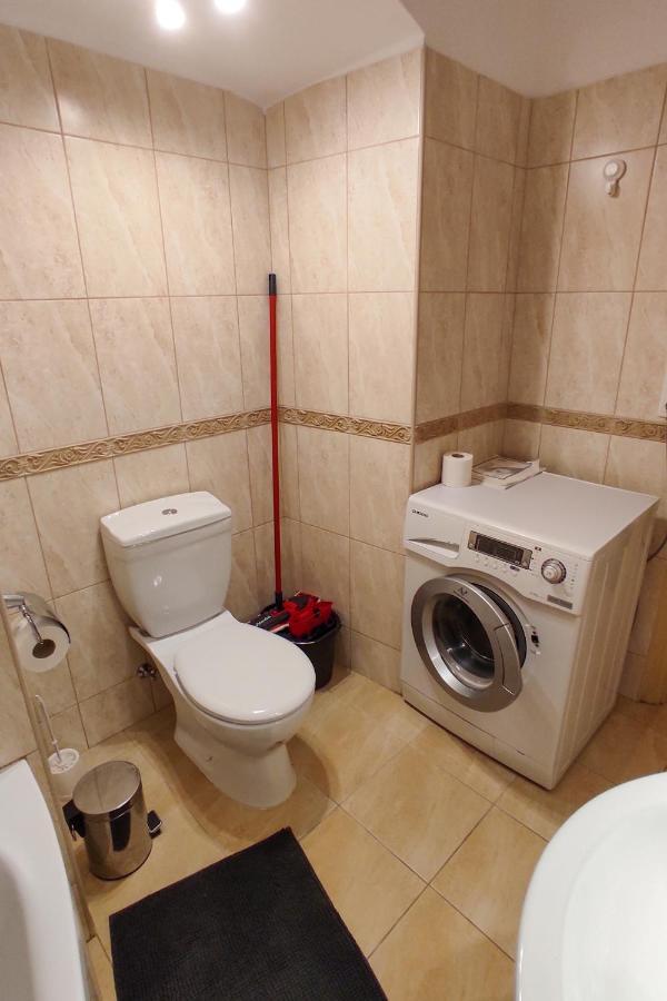 Theatroom Apartman Eger Luaran gambar