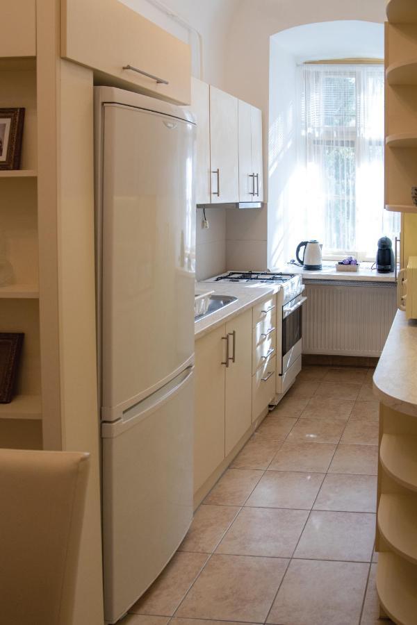 Theatroom Apartman Eger Luaran gambar