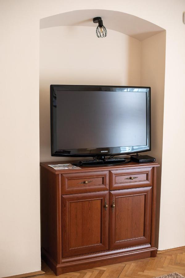 Theatroom Apartman Eger Luaran gambar