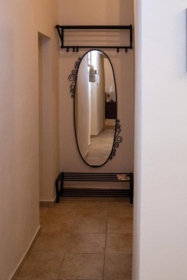 Theatroom Apartman Eger Luaran gambar