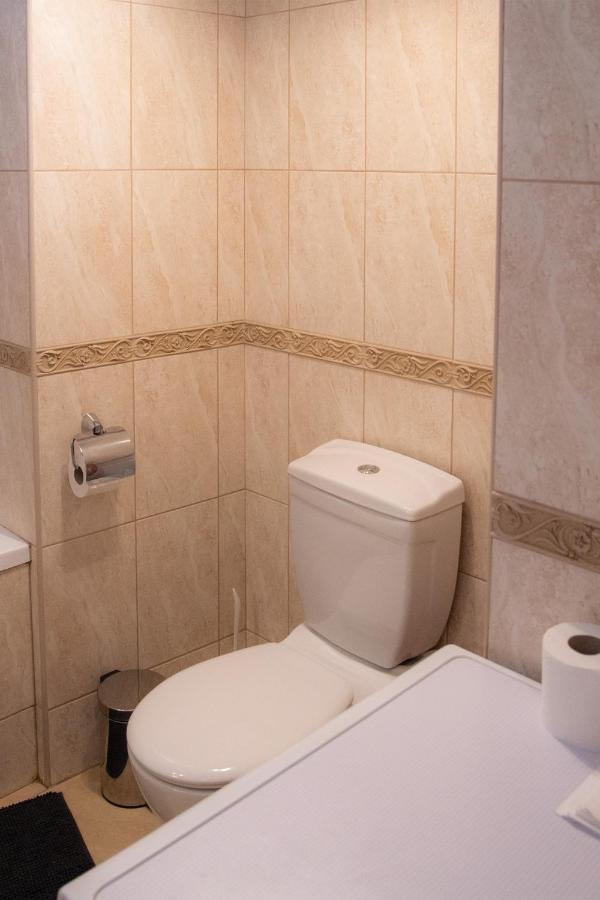 Theatroom Apartman Eger Luaran gambar